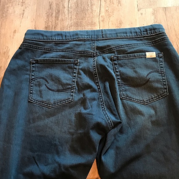 Levi Strauss jeans - Picture 2 of 3